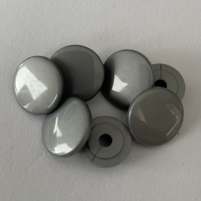 Dark Grey Snap