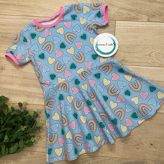 Short sleeve dress
